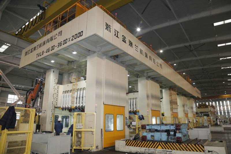 Đặc điểm của m&aacute;y &eacute;p tay quay