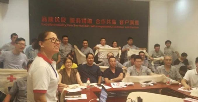 KINGLAN tổ chức c&aacute;c hoạt động huấn luyện sơ cứu của Hội chữ thập đỏ