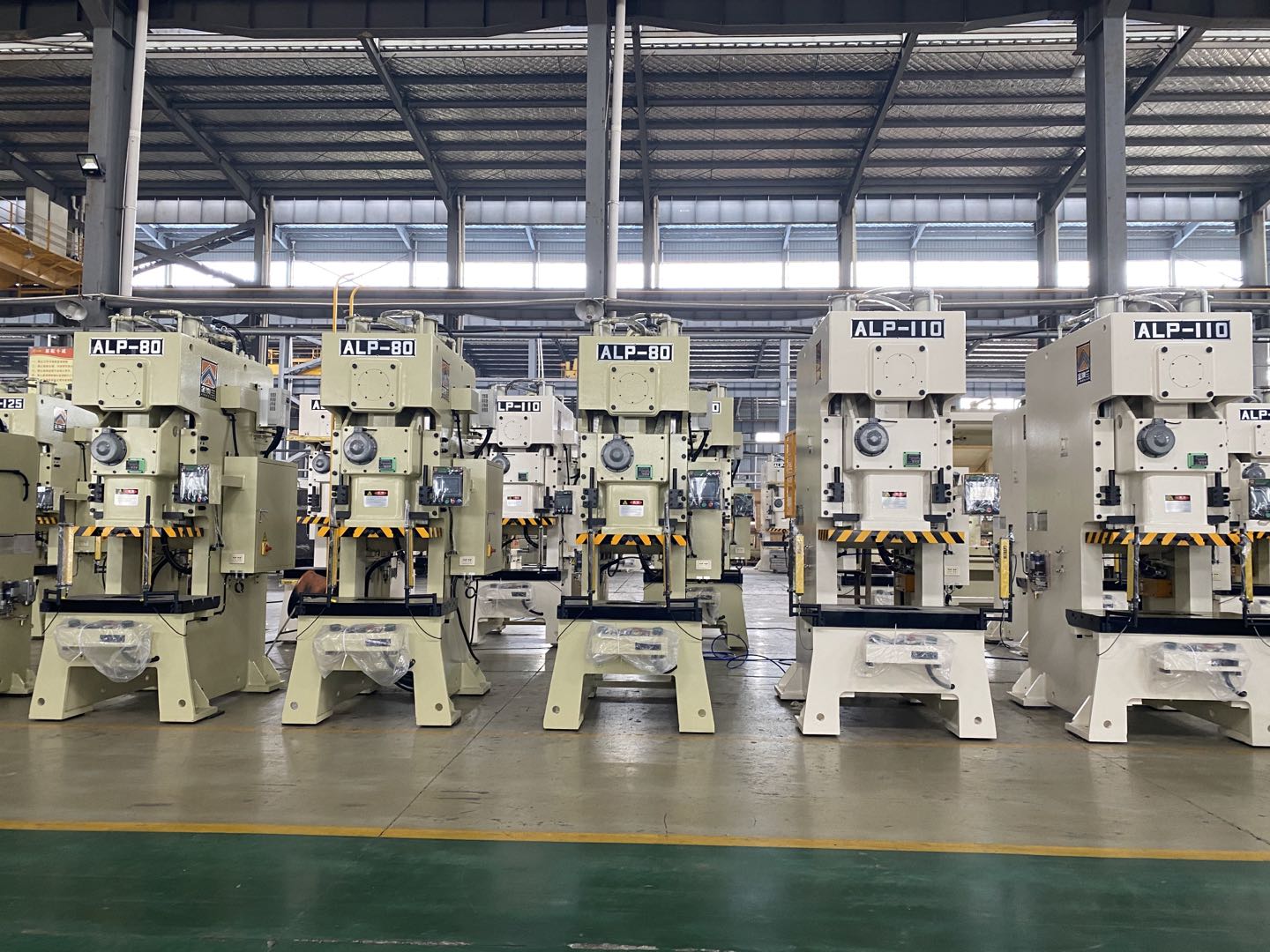 Máy ép CNC tốc độ cao cho tấm kim loại